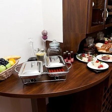 Maura 게스트하우스 3*